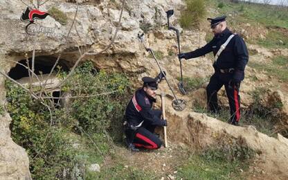 Furto nell'area archeologica Monte Falcone, 5 arresti nel Palermitano