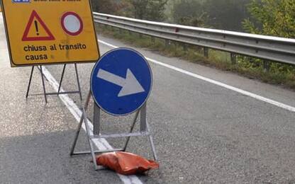 Ischia, cade masso a Montevico: famiglie evacuate restano in hotel