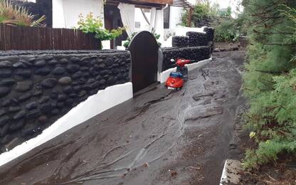 Maltempo, temporale a Stromboli: fiume di fango e danni sull'isola
