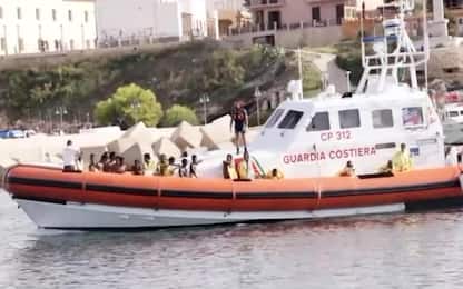 Migranti, 211 naufraghi soccorsi a Lampedusa dalla Guardia Costiera