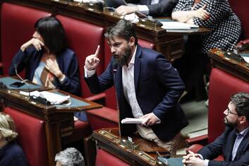 Ricciardi (M5s): possibile non si possa criticare modello Lombardia?