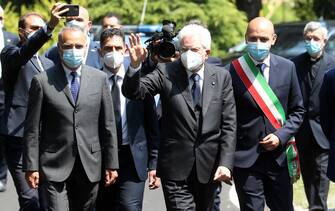 Italian President Sergio Mattarella laid a wreath in honor of the Coronavirus victims at the cemetery of Codogno, the first Italian case of Covid-19 was discovered on the night between 20 and 21 February last, on the occasion of the celebrations of the Italian Republic Day, 02 June 2020.
ANSA/MATTEO BAZZI