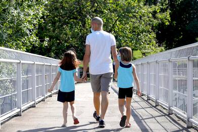 I bambini che crescono nelle aree verdi hanno un QI più alto