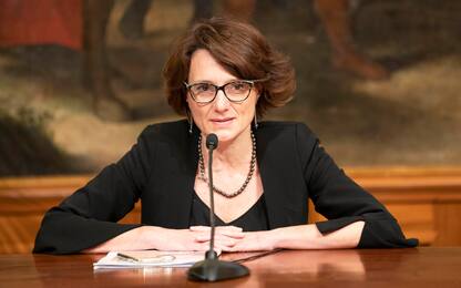 Green pass obbligatorio, Bonetti: "Famiglie controllino colf"