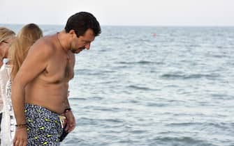 Matteo Salvini a Milano Marittima (Ravenna), 30 luglio 2020. Il leader della Lega è arrivato nel tardo pomeriggio al Papeete Beach dopo che il Senato ha autorizzato il processo all'ex ministro ldell'Interno perla vicenda Open Arms. ANSA/FILIPPO VENEZIA