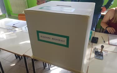 L'urna di un seeggio elettorale per le elezioni regionali in Umbria, 27 ottobre 2019.
ANSA/ FEDERICA LIBEROTTI