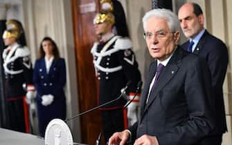 Italian President Sergio Mattarella adresses the media at the end of his meeting with the Italian parties at the Quirinal Palace during the third round of formal political consultations following the general elections, in Rome, Italy, 07 May 2018. Italian President Sergio Mattarella is holding a round of formal political consultations following the 04 March general election in order to make a decision on to whom to give a mandate to form a new government.   ANSA/ETTORE FERRARI
