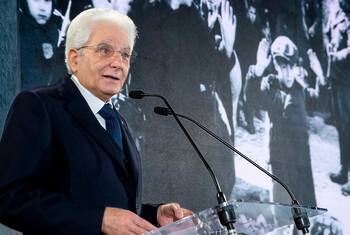 Giornata della Memoria, Mattarella: "Auschwitz costruzione disumana"