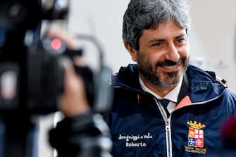 Prescrizione: Fico, tensioni? Governo va avanti Il presidente della Camera, Roberto Fico, partecipa a Napoli ad un incontro con i ragazzi del progetto 'Scugnizzi a Vela' a margine del quale ha risposto ai giornalisti sui tempi in discussione alle Camere, 7 febbraio 2020
ANSA / CIRO FUSCO