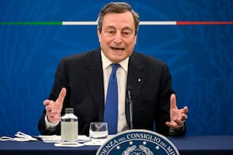 Italian Prime Minister, Mario Draghi, attends a press conference on plan to fight Coronavirus Covid-19 pandemic, Rome, Italy, 08 April 2021. 
ANSA/RICCARDO ANTIMIANI