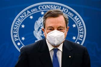 Italian Prime Minister, Mario Draghi, attends a press conference on plan to fight Coronavirus Covid-19 pandemic, Rome, Italy, 08 April 2021. 
ANSA/RICCARDO ANTIMIANI