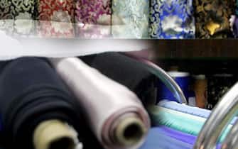 Alcune stoffe prodotte da un'industria tessile