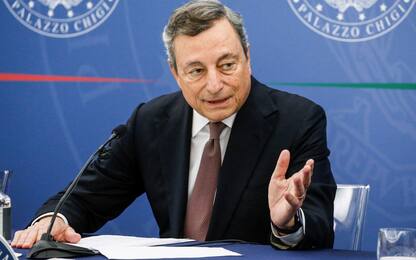 Draghi: sì obbligo vaccinale e terza dose, verso estensione green pass