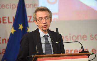 Sindaco di Napoli Il ministro dell'Università e della Ricerca, Gaetano Manfredi, presso il Sacro Convento di Assisi per la presentazione del Manifesto di Assisi sul tema "Un?economia a misura d?uomo contro la crisi climatica", 24 gennaio 2020.
ANSA/CROCCHIONI