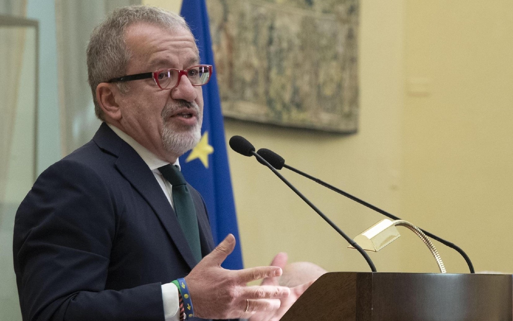 Roberto Maroni, head of the Council against illegal hiring.  Lamorgese: chosen for his experience