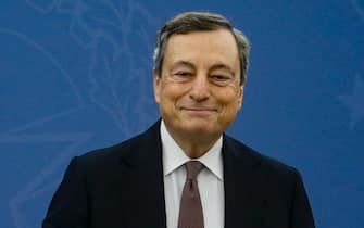 Il presidente del Consiglio, Mario Draghi, durante la conferenza stampa al termine della riunione del consiglio dei ministri sulla prossima legge di bilancio, Roma 28 ottobre 2021. POOL/ANSA/FABIO FRUSTACI