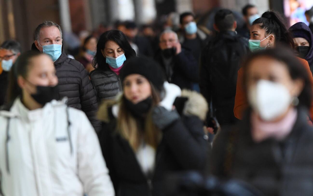 Covid, Contatto Con Un Positivo: Cosa Fare E Regole Per La Quarantena ...