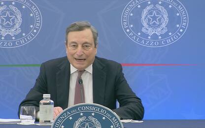 Draghi si scusa per non aver convocato la conferenza dopo il Cdm VIDEO