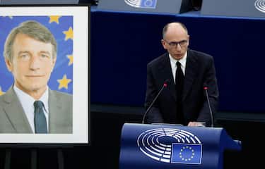 epa09691491 Secretary of the Democratic Party Enrico Letta delivers a speech during a ceremony to honour the memory of Parliament s President David Sassoli, who passed away on 11 January, at the European Parliament in Strasbourg, France, 17 January 2022.  EPA/JULIEN WARNAND