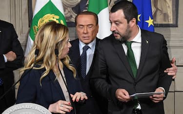 Leader of Lega party Matteo Salvini (R) with President of Fratelli d'Italia party Giorgia Meloni and the leader of Forza Italia party, Silvio Berlusconi (C), addresse the media after a meeting with Italian President Mattarella for a second round of formal political consultations following the general elections, in Rome, Italy, 12 April 2018. Mattarella is holding another round of formal political consultations following the 04 March general election in order to make a decision on to whom to give a mandate to form a new government.
ANSA/ALESSANDRO DI MEO