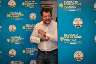 Il segretario della Lega Matteo Salvini interviene alla scuola di formazione politica del partito a Milano, 22 maggio 2022. ANSA/MATTEO CORNER