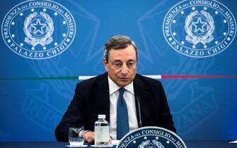 Italian Prime Minister, Mario Draghi, during a press conference at the end of the Council of Ministers at Chigi Palace in Rome, Italy, 04 August 2022.
ANSA/ANGELO CARCONI