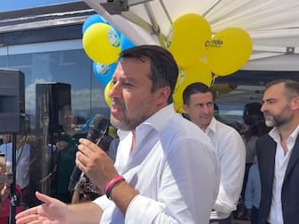 (fotogramma da video) Il leader della Lega Matteo Salvini durante una manifestazione a Messina, 29 agosto 2022.
ANSA/Facebook Matteo Salvini (NPK)
