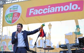 Nicola Fratoianni nel corso della chiusura della campagna elettorale di Verdi e Sinistra Italiana a Roma, 22 settembre 2022.   ANSA/MAURIZIO BRAMBATTI
