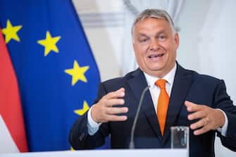 Hungarian Prime Minister Viktor Orban attends a joint press conference with Austrian Chancellor Nehammer after their meeting at the Austrian Chancellery in Vienna, Austria, 28 July 2022. ANSA/MAX BRUCKER