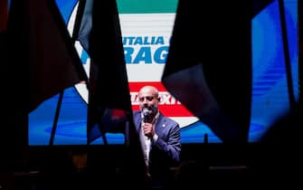 Gianluigi Paragone alla chiusura della campagna elettorale di Italexit, Campo dei fiori, Roma 22 settembre 2022.
ANSA/FABIO FRUSTACI