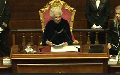 Liliana Segre presiede la prima seduta al Senato: il discorso. VIDEO
