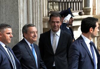 Mario Draghi leaves Chigi Palace after the handover ceremony between the outgoing and incoming Premier with Giorgia Meloni, Rome, Italy, 23 October 2022.   ANSA/FABIO CIMAGLIA