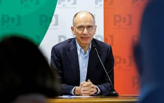 Il segretario del Partito Democratico, Enrico Letta, durante la riunione della segreteria del partito, Roma 27 ottobre 2022.
ANSA/FABIO FRUSTACI