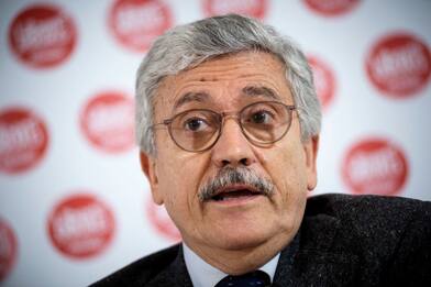 D'Alema: "Pd si allei con M5S, Conte riferimento per progressisti"