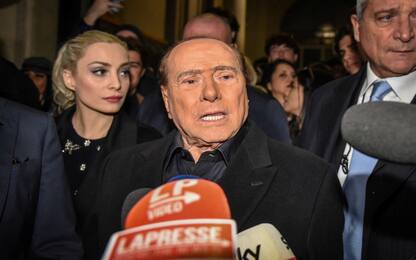 Ucraina, Berlusconi: “Non avrei visto Zelensky, non si attacca Donbass