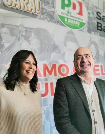 Sara Battisti con l'ex presdidente del Lazio Zingaretti Sara Battisti con l'ex presdidente del Lazio Zingaretti