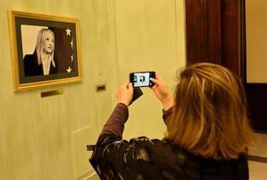 Una immagine della Sala delle Donne aggiornata oggi con la foto di Giorgia Meloni, Presidente del Consiglio dei ministri, Roma 7 marzo 2023. ANSA/MAURIZIO BRAMBATTI
