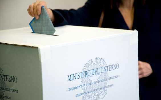 Municipal elections 2023, how to vote in ballots and in the first round in Sicily and Sardinia