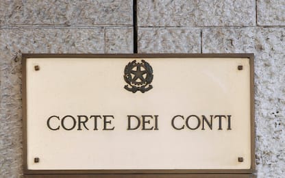 La Corte dei Conti boccia i premi nella Pa: “Non guardano al merito”