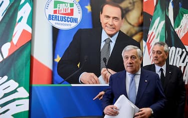 Tajani durante la conferenza stampa