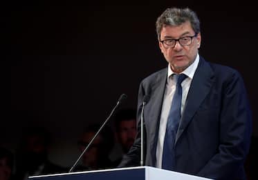 Giorgetti: "Su Pil resto responsabilmente ottimista"