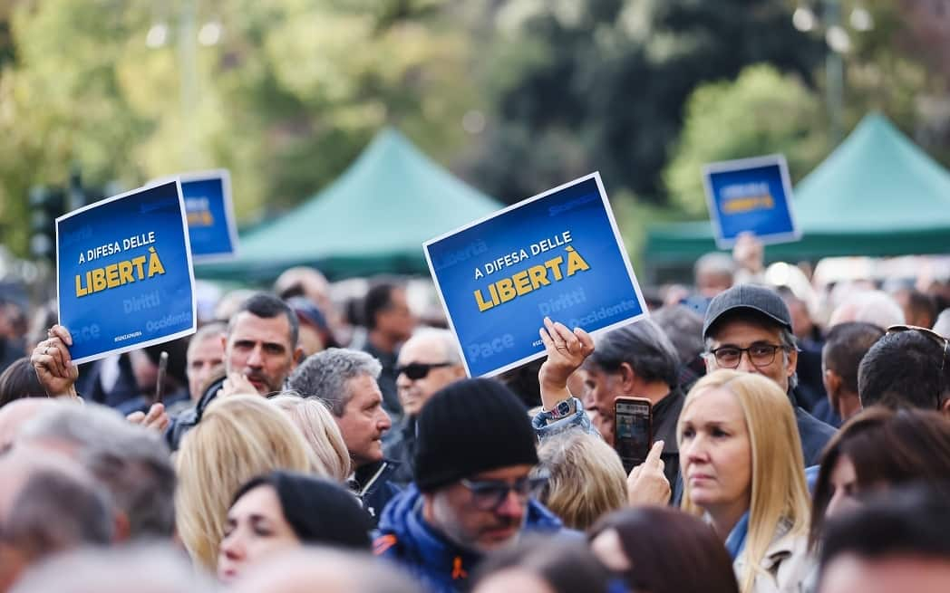 Salvini a manifestazione della Lega a Milano: “Ultimi fascisti quelli che odiano Israele' | Sky TG24