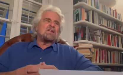 Shoah, Beppe Grillo: "Propongo anche il giorno del perdono"