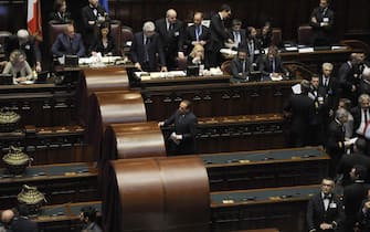 Il leader del Pdl Silvio Berlusconi, durante la riunione del parlamento in seduta congiunta, integrato da 58 rappresentanti delle Regioni, per l'elezione del presidente della Repubblica a Montecitorio, Roma, 18 aprile 2013. ANSA / MAURIZIO BRAMBATTI