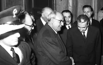 (38876-12) Roma 19641228 - Saragat Presidente - Bef