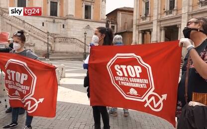 Roma, protesta dei movimenti per il diritto all'abitare. VIDEO