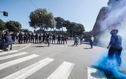 Roma, manifestazione ultras e Forza Nuova: 2 arresti e 15 fermati