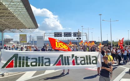 Ita: manifestazione dei lavoratori Alitalia a Fiumicino. VIDEO