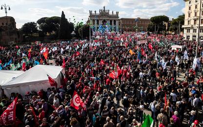 Roma, sindacati in piazza per la manifestazione “Mai più fascismi”