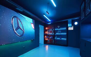 mercedes Mkers Gaming House